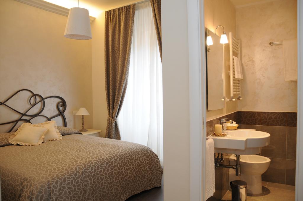 Double Room,707528800:JPEG